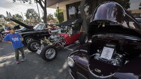 FOTO: Pesta Mobil Klasik di California