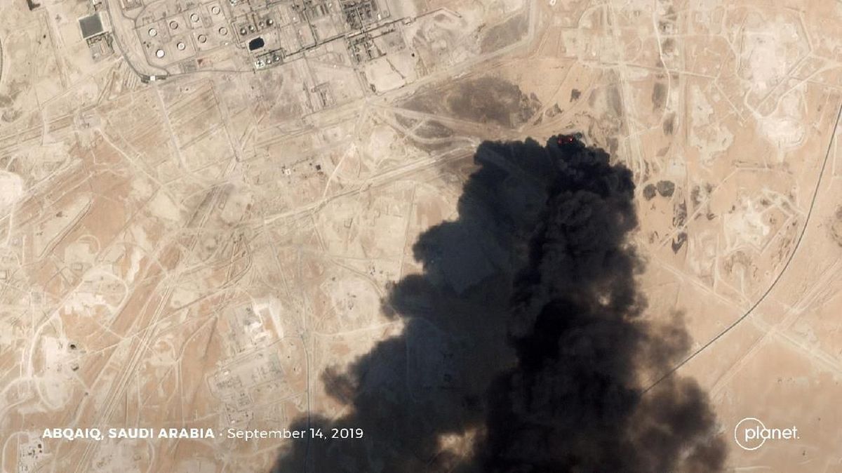 Breaking: Arab Saudi Tembak Drone di Mekkah