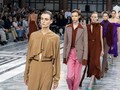 FOTO: Wanita Modern dalam Imaji Victoria Beckham
