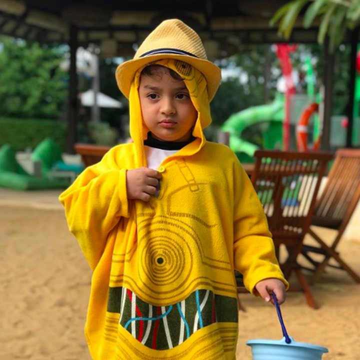 <p>Atau mau ikut Fahri main ke pantai? (Foto: Instagram/ @ferdyhasan)  </p>
