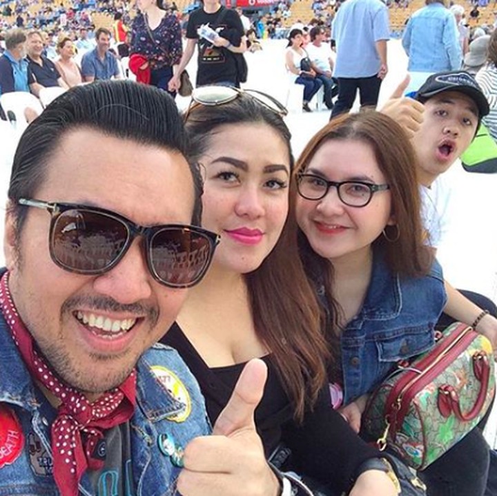 <p>Nonton konser bareng-bareng. Tetap kompak pergi berempat. (Foto: Instagram @davidbayudj)    </p>