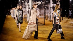 Burberry Bakal Gelar Fashion Show Digital Pada 17 September