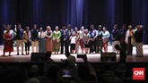 FOTO: Srimulat Masih Bergeliat Srimulat masih ada, setidaknya di Surabaya. Pada 10 Agustus lalu, kelompok warisan Teguh Slamet dan Srimulat ini mentas dan membuat penonton tertawa.