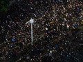 Aktivis Hong Kong Rayakan Pesta Tahun Baru dengan Aksi Demo