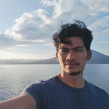 Ucapan Belasungkawa 3 Aktor Atas Wafatnya Ayah Donny Alamsyah