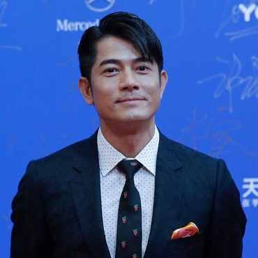 Waspada, Aaron Kwok Palsu Bergentayangan & Lecehkan Penggemar