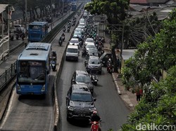 Ingat! Selain TransJ Dilarang Lewat Busway, Tak Terkecuali Mobil Pejabat