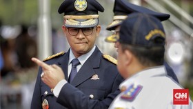 Anies Minta Wartawan Kerja Tak Hanya Lihat Medsos