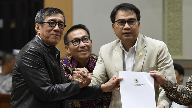 PBB ikut mengkritik keras pasal-pasal kontroversial KUHP baru Indonesia.