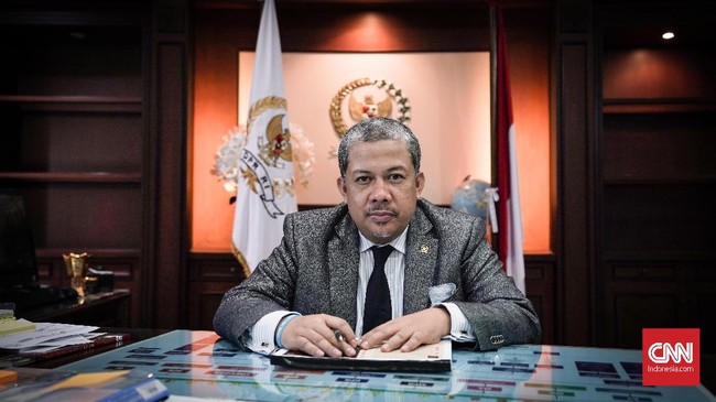 Politikus Partai Gelora, Fahri Hamzah buka-bukaan terkait keinginannya agar Majelis Permusyawaratan Rakyat (MPR) dibubarkan.