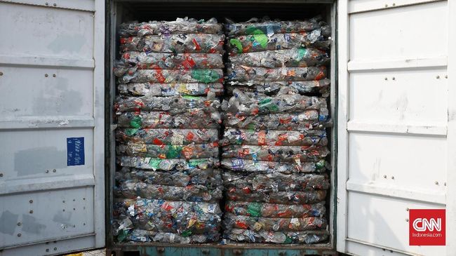 882 Kontainer Sampah Plastik Diimpor ke Indonesia sejak April