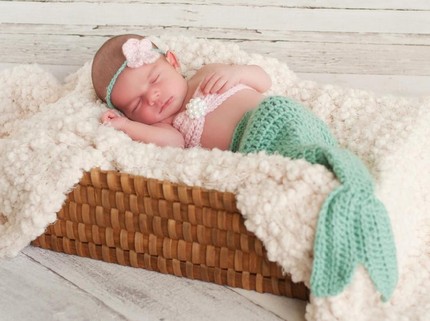 35 Inspirasi Nama Bayi Perempuan Awalan A Bermakna Murni & Suci