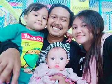 Potret Hangat Keluarga Andri Sulistriandi, Pemeran Tisna 'TOP ...