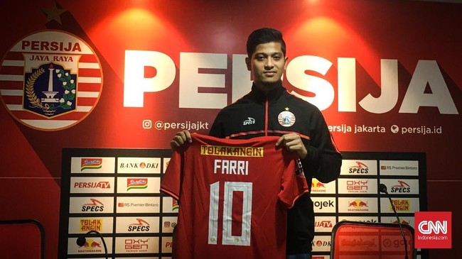 Penyerang anyar Persija Jakarta Farri Agri sudah lama ingin merasakan atmosfer kompetisi di Indonesia setelah 23 tahun tinggal di Qatar.