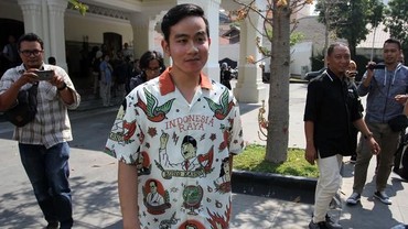 Gibran Rakabuming Raka Positif COVID-19