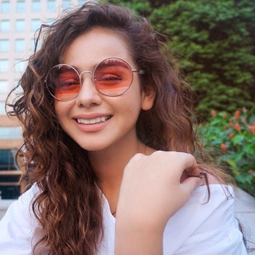 7 Gaya Modis Sahila Hisyam yang Mau Dilamar Vicky Prasetyo