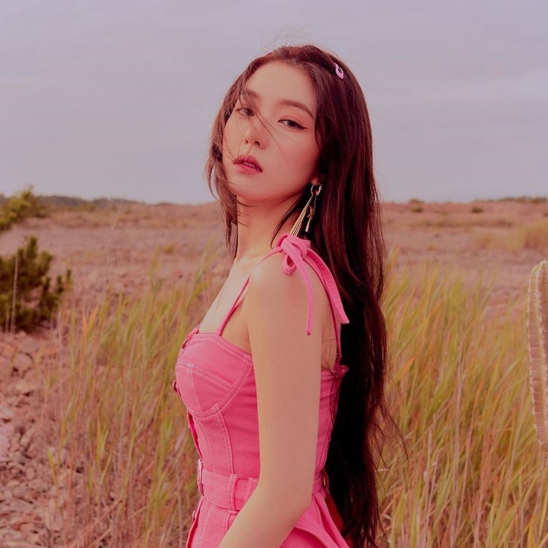 Irene Red Velvet diketahui hampir menginjak usia 30 tahun. Namun wanita berambut panjang ini justru terlihat awet muda dengan enam gaya rambut ini.