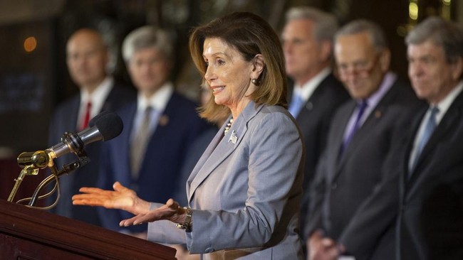 Ketua Dewan Perwakilan AS, Nancy Pelosi menuding Gedung Putih melawan hukum dengan menyembunyikan fakta karena menolak Kerja sama penyelidikan pemakzulan Trump.