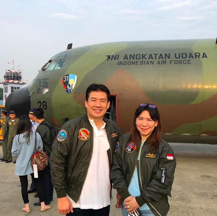 <p>Alan menikah dengan Susy pada 1997. Setelah 22 tahun, keduanya tetap romantis menjalani biduk rumah tangga. (Foto: instagram @susysusantiofficial)</p>