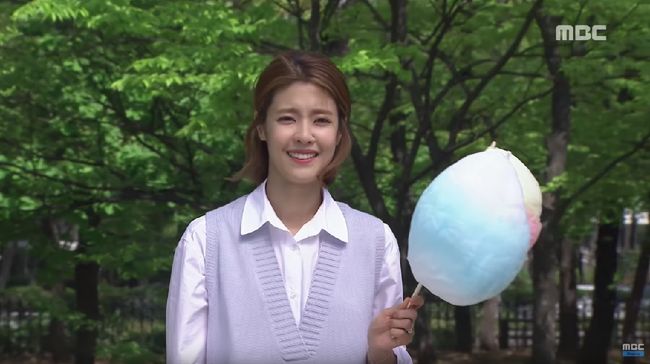 Nonton drama Korea 'Person Who Gives Happiness' episode 45 live streaming di Trans TV yang tayang pada Kamis (21/11) melalui CNNIndonesia.com di sini.