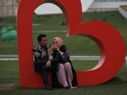 Jadi Tersangka KPK, Tengok Foto Mesra Imam Nahrawi dan Shobibah Rohmah