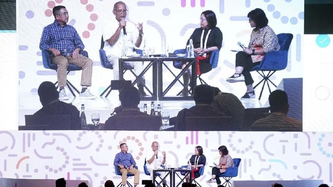 Saat ini MIND ID sudah mengembangkan SDM internal perusahaan, anggota Holding, serta masyarakat untuk mewujudkan SDM berkualitas dan berkelas dunia.