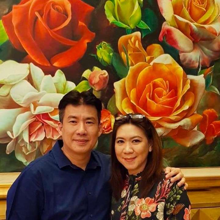 <p>Susy yang kini berusia 48 tahun nampak makin keibuan. Tetap romantis bareng Alan. (Foto: instagram @alanbudikusumaofficial)</p>