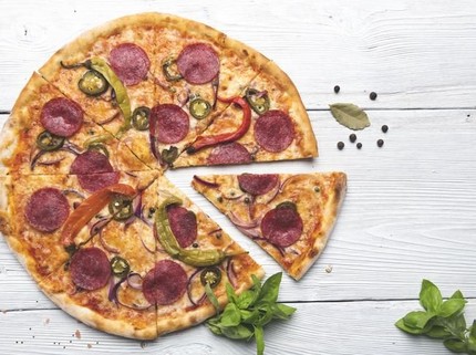 7 Resep Pizza Rumahan dengan Beragam Topping