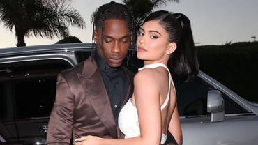 img-title 2 Tahun Kencan, Kylie Jenner-Travis Scott Dikabarkan Putus