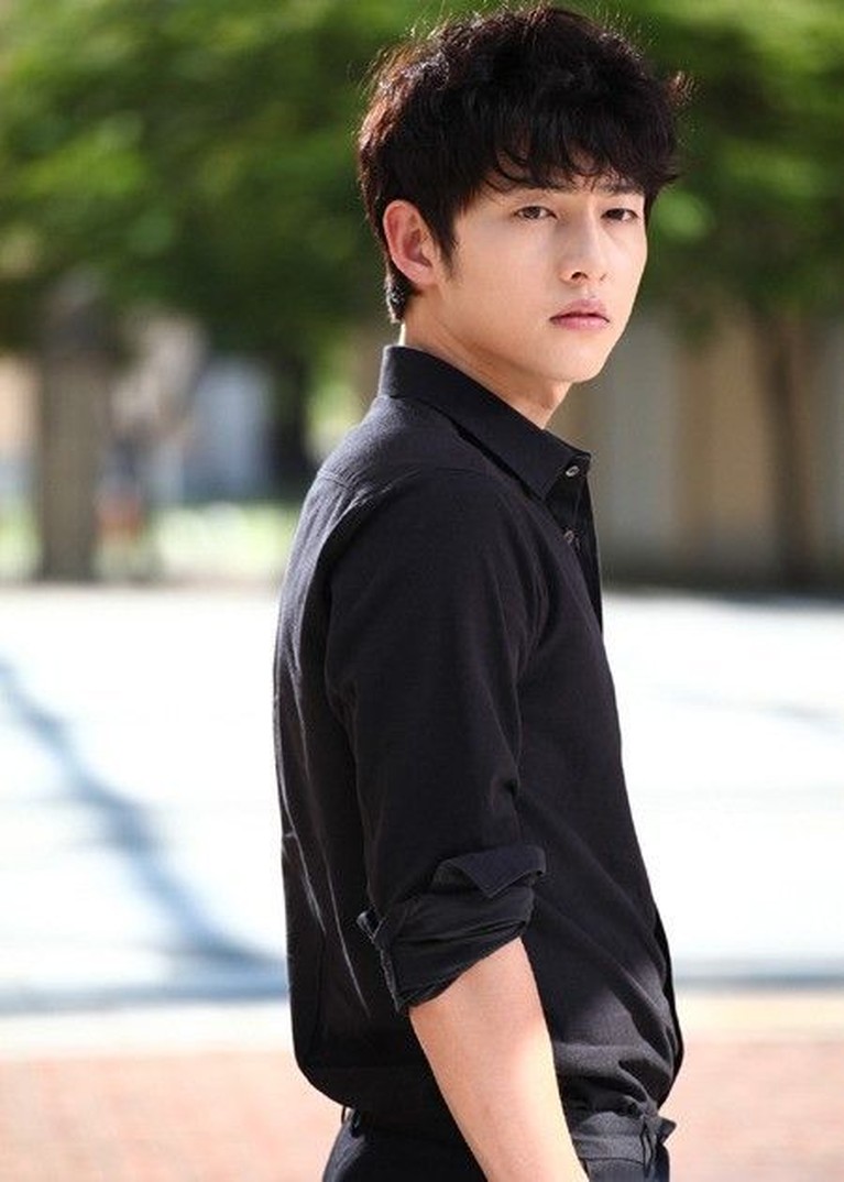 Song Joong Ki Ulang Tahun ke-34, Ini Transformasi Penampilannya Hari ini, Kamis (19/9) Song Joong Ki merayakan tahun yang ke-34. Bagaimana transformasi Song Joong Ki dari waktu ke waktu?