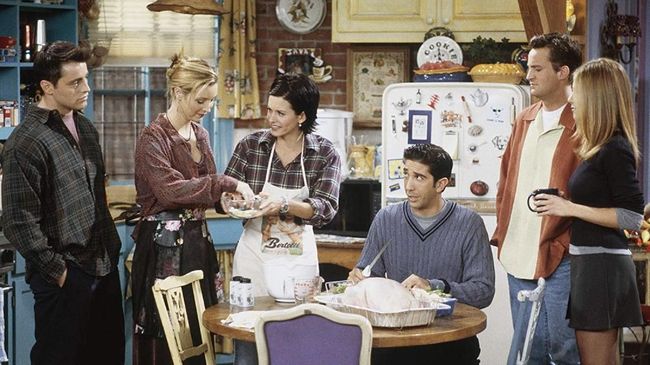 Aktris Courtney Cox pemeran Monica Geller menyebut tak sabar berada dalam satu ruangan yang sama dengan kelima rekannya untuk reuni Friends.