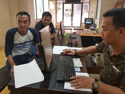 Istri Nangis saat Tahu Rico Ceper Kena Tipu Rp 30 Juta