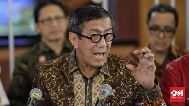 Pengamat Nilai Yasonna Cacat Moral dan Perlu Dicopot Jokowi Pengamat menilai Menkumham Yasonna Laoly cacat moral, sejak menghadiri konferensi pers PDIP merespons kasus suap PAW anggota DPR.