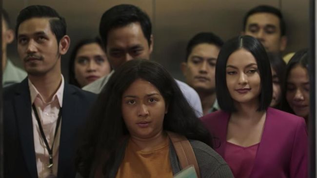 Aktris Jessica Mila mengejutkan warganet setelah video teaser film Imperfect: Karir, Cinta & Timbangan dirilis pada Kamis (19/9) malam.