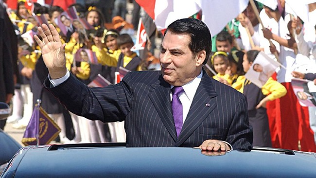 Mantan Presiden Tunisia, Zain al-Abidin Ben Ali, meninggal dunia pada usia 83 tahun, dalam pengasingan di Arab Saudi.