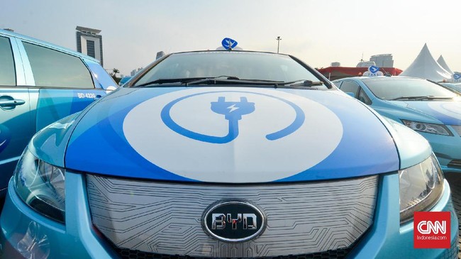 Tarif listrik lebih murah diusulkan oleh pengusaha taksi terbesar di Indonesia yang sudah mengoperasikan mobil listrik di Jakarta.