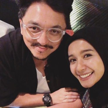 Potret Kemesraan Laudya Cynthia Bella dan Engku Emran