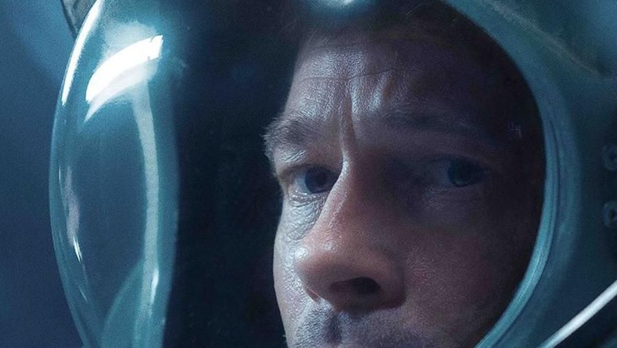 Sinopsis film terbaru Brad Pitt yang berjudul Ad Astra&period;