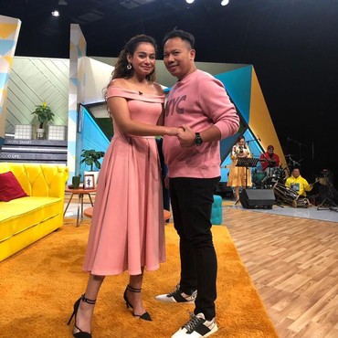 Heboh Vicky Prasetyo Melamar Sahila Hisyam