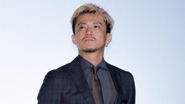 img-title Aktor Jepang Shun Oguri & Istri 'Kabur' dari AS karena Takut Corona