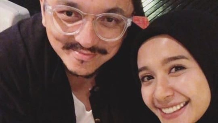 Saat Malaysia partial lockdown, Laudya Cynthia Bella tengah LDR dengan sang suami, Engku Emran. Apa saja kegiatan mereka?