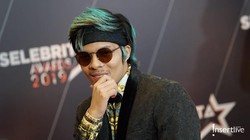 7 Potret Nyentrik Atta Halilintar dengan Warna Rambut Berbeda