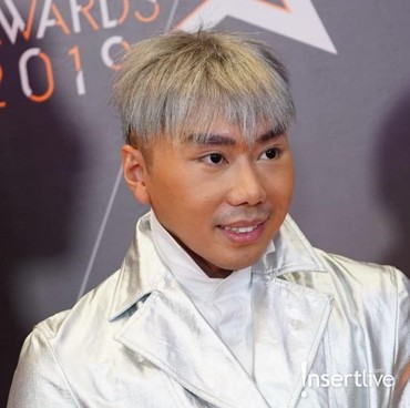 Saling Cat Rambut Jadi Hobi Mesra Roy Kiyoshi dan Evelyn