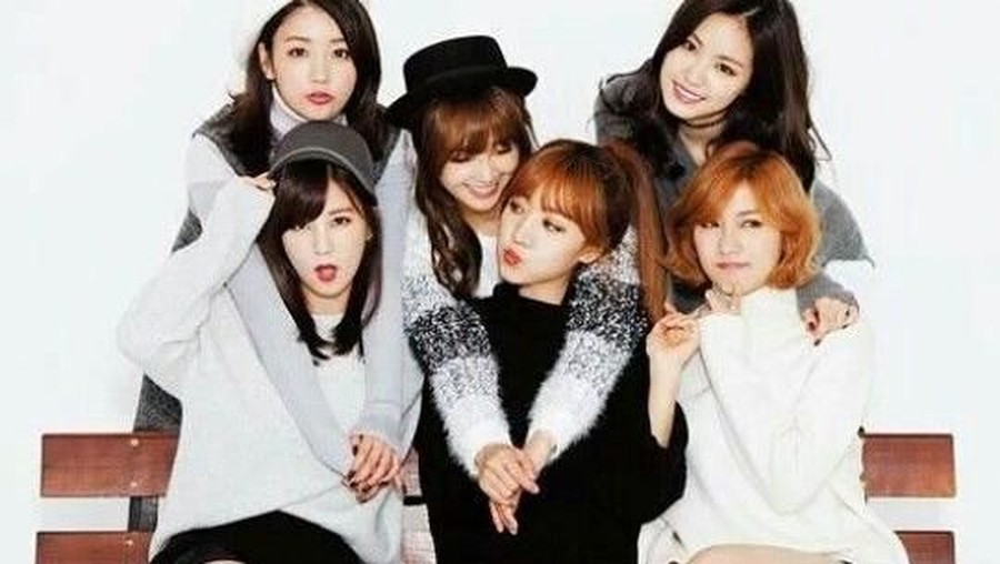 Apink menjadi salah satu girlband yang akan tampil di Super KPOP Festival 2019.