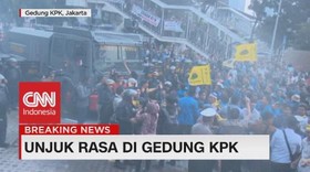 VIDEO: Memanas! Unjuk Rasa di Gedung KPK Ricuh