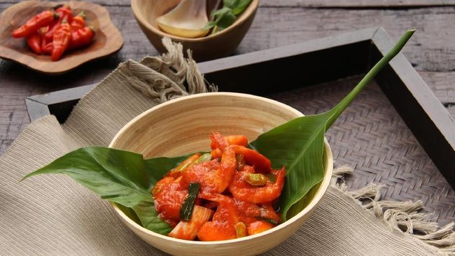 Resep Praktis Berbuka Udang Kentang Balado Khas Padang