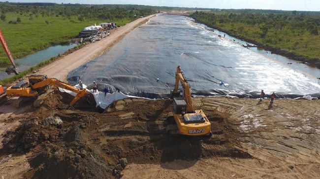 Kementerian PUPR menyebut proyek Tol Trans Sumatera terancam terhenti pembangunannya karena kekurangan modal dari negara sebesar Rp60 triliun.