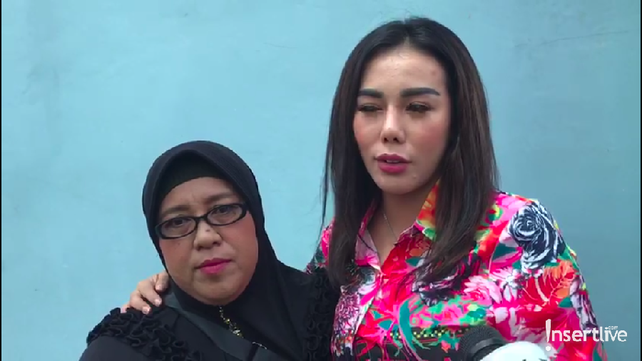 Skandal Bebby Fey membuat sang ibu ikut terseret dan dihujat.