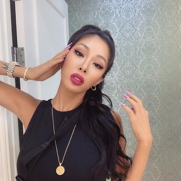 Wajah Imut sebelum Permak Bocor ke Publik, Jessi Akui Menyesal Oplas