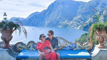 img-title Foto Elus Perut di Eropa, Inikah Lokasi Baby Moon Syahrini?